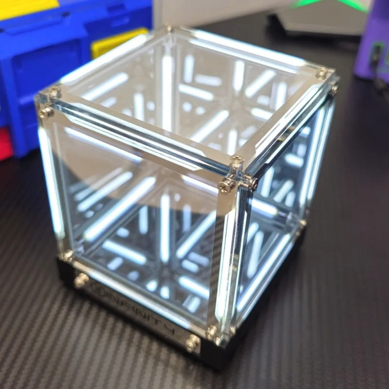 Infinity Mirror Cube