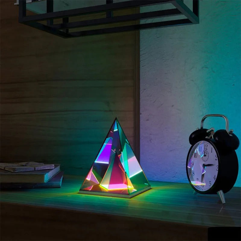 4D Polychromatic Lamp